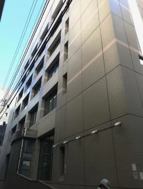 金港(旧代々木ゼミナール横浜校)ビルの外観