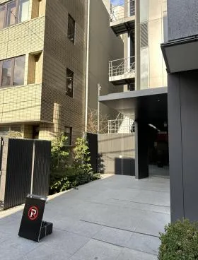 小田急西新宿O-PLACEの外観