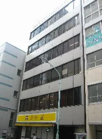 SKビルの外観