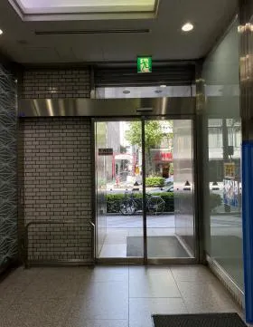 さくら堀留ビルの外観
