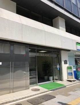 新下谷ビルの外観
