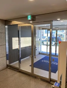 KDX新橋ビルの外観