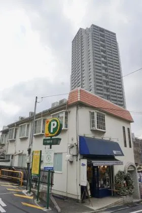 エクレール代官山ビルの外観