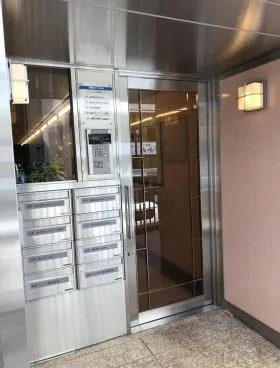 赤坂コマースビルの外観