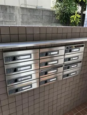 アルプスプラザビルの外観