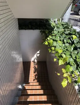 アルプスプラザビルの外観