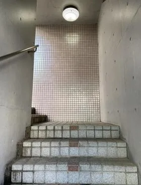 BSTEPビルの外観