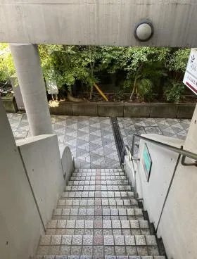BSTEPビルの外観