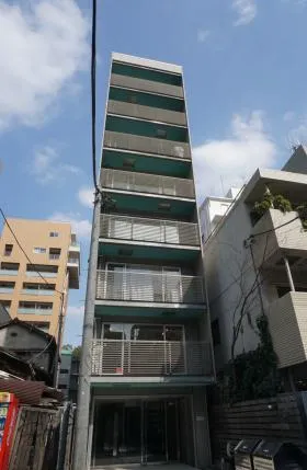 コムロンド代々木公園フラッツビルの外観