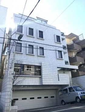 マリン西麻布の外観