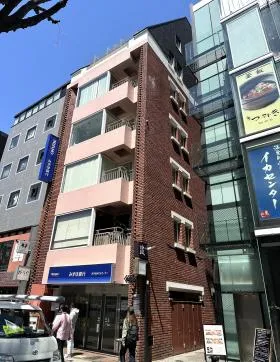 煉瓦塔ビルの外観