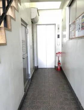 マルヤビルの外観