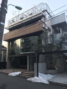 神宮前634ビルの外観