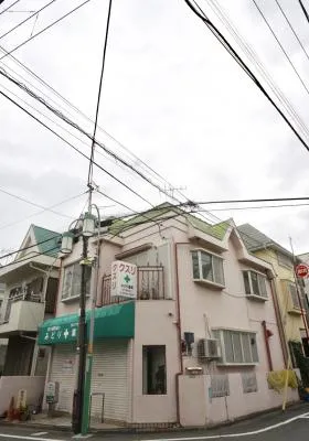 緑が丘風間貸店舗ビルの外観