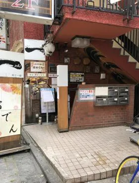 川島ビルの外観