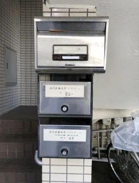芳秀印刷ビルの外観