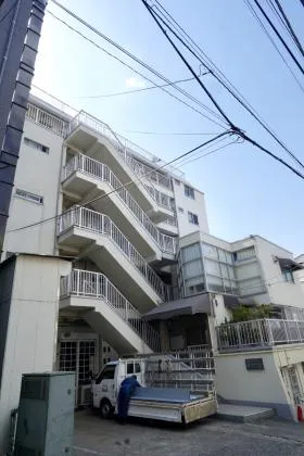 コーポM1ビルの外観