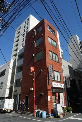大栄ビルの外観
