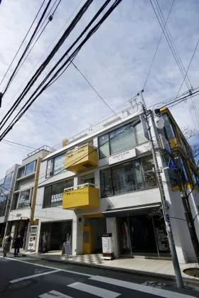 神宮前AKビルの外観