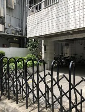 須川ハイツビルの外観
