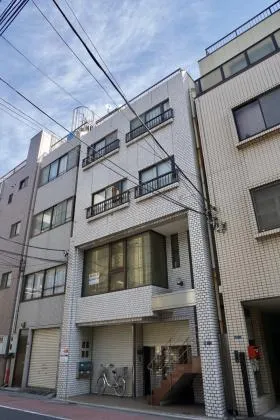 仲山ビルの外観