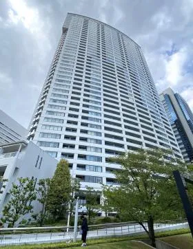 品川V-TOWERビルの外観