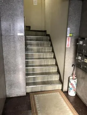 東銀座ビルの外観