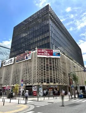 ニュー新橋ビルの外観