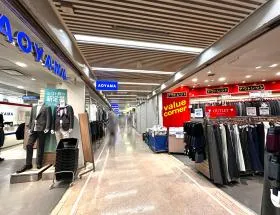 ニュー新橋ビルの外観
