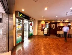 ニュー新橋ビルの外観