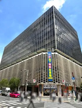 ニュー新橋ビルの外観