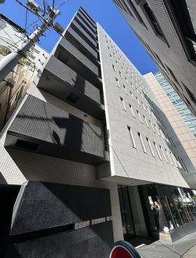 ロックビレイビルの外観