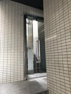 只見ビルの外観