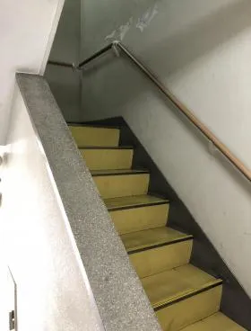 ジイドビルの外観