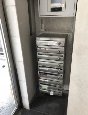 ジイドビルの外観