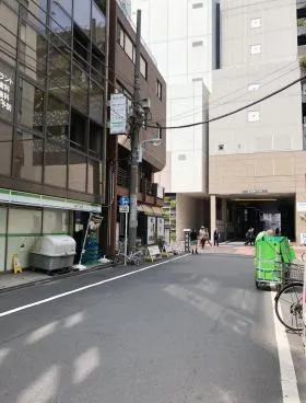 ジイドビルの外観