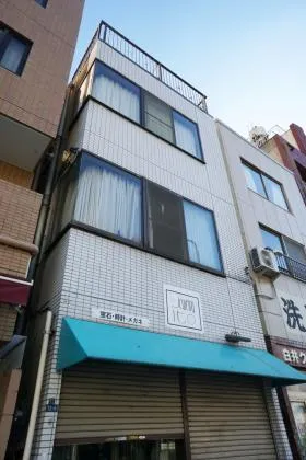 伊藤ビルの外観