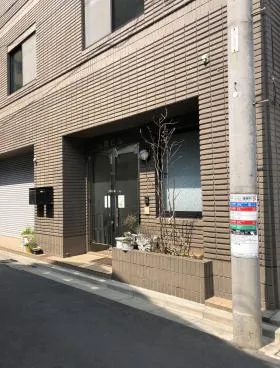 篠崎ビルの外観