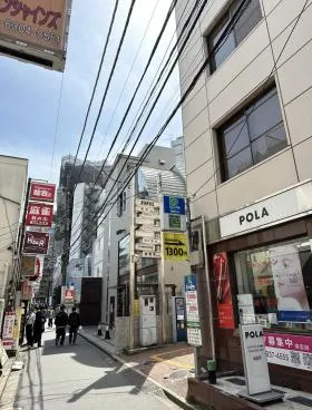 アミューズ大久保ビルの外観