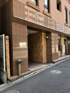 ストークMIZUーQビルの外観