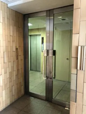 ストークMIZUーQビルの外観