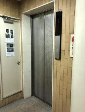 ストークMIZUーQビルの外観
