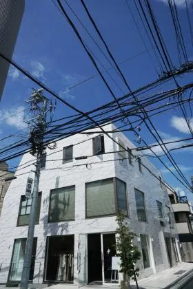 Y.C表参道ビルの外観