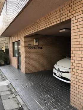 マンション中里ビルの外観