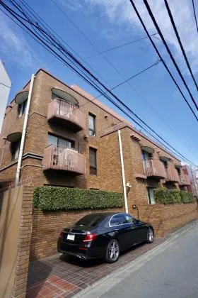 東高神宮前PAIRCITYビルの外観