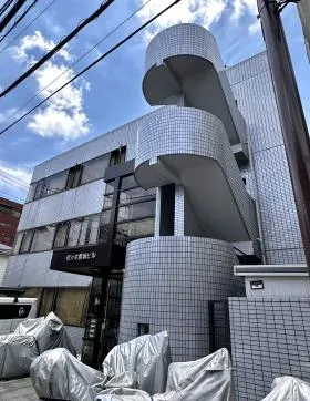 代々木登坂ビルの外観