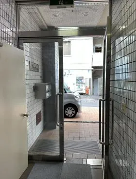 パールビルの外観