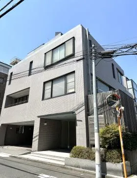 キャッスル代々木ビルの外観