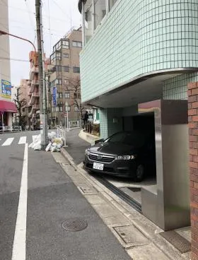 はたち商事ビルの外観