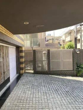 K.W.ビルの外観